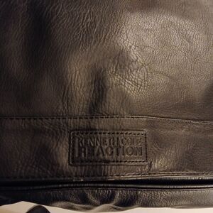 Kenneth Cole Reaction Black Leather Messenger Bag